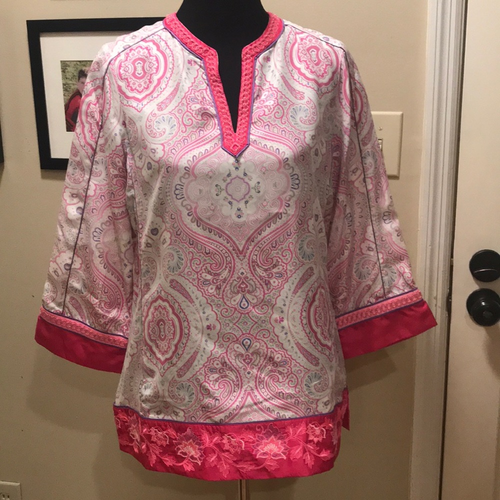 Robert Graham tunic